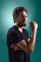 Celeber-ru-Jake-Gyllenhaal-Backstage-Magazine-Photoshoot-2012-01.jpg