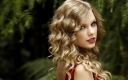 Hot-and-Sexy-Hollywood-Singe-Tailor-Swift-Wallpaper.jpg
